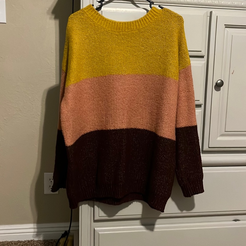 Forever 21 Contemporary Collection Block Print Sweater, Size Medium